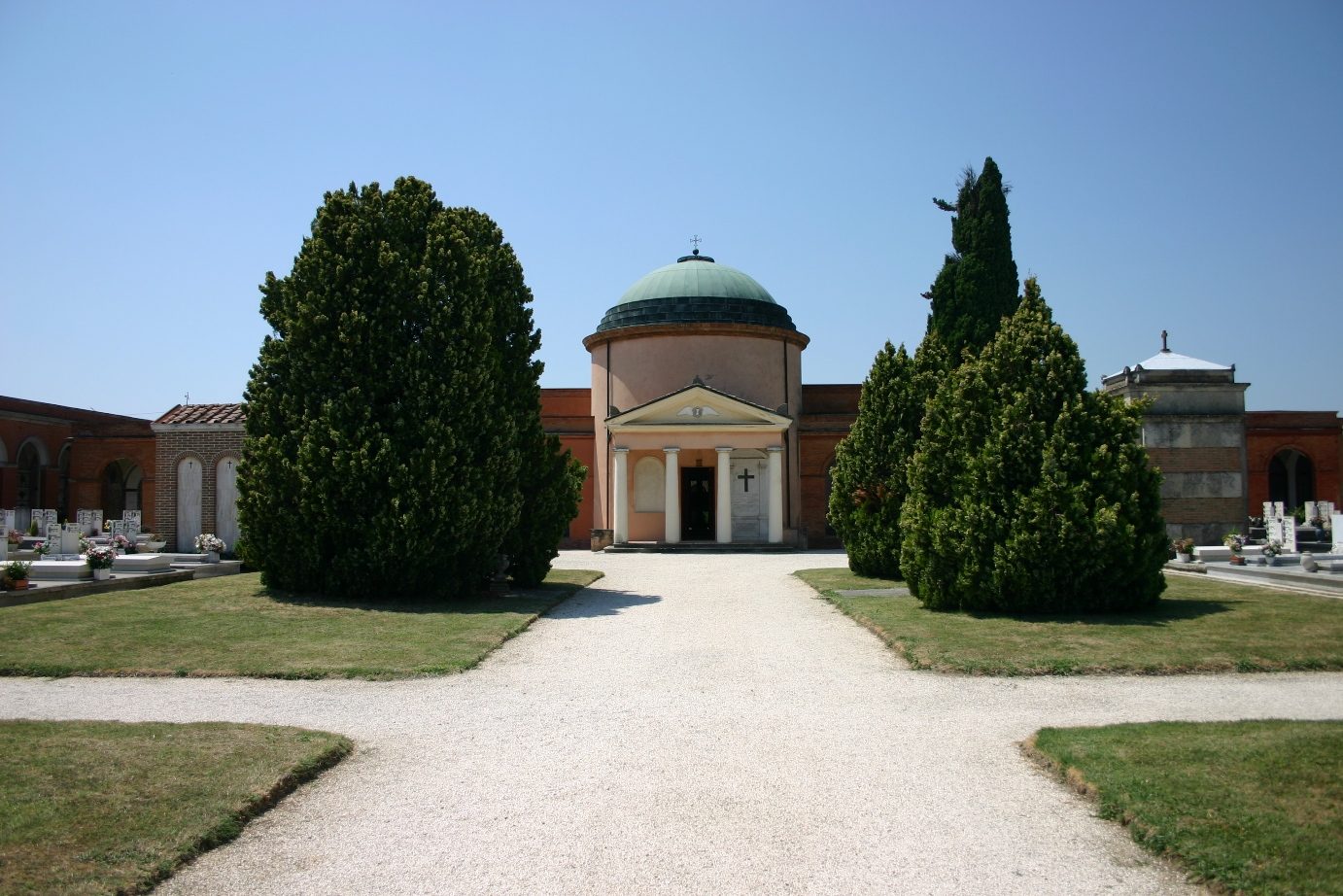 Luigi Carlo Farini's tomb, Cemetery's famedio, Russi, Italy - 01.JPG